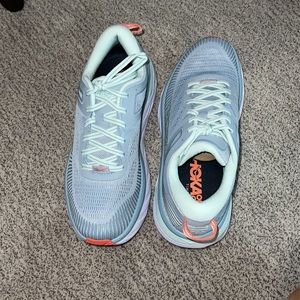 Brand new W Bondi 7 Hoka’s. Size 7.5